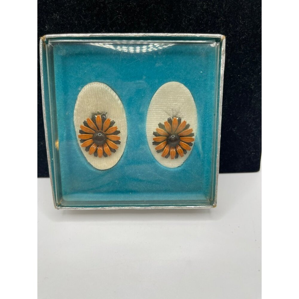 Vintage Coro Enamel Daisy‎ Clip-On Earrings